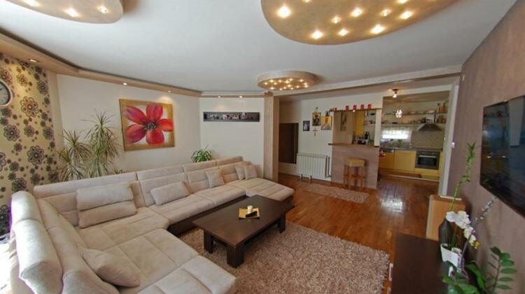 Franstal Apartments - Photo2