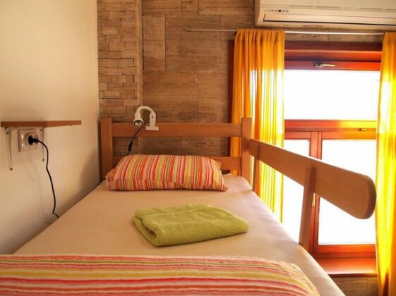 Hedonist Lounge Hostel - Photo2