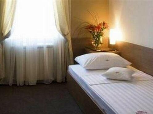 Hotel Knezevina - Photo2