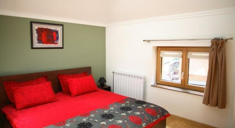 Queen's Apartments - Photo5