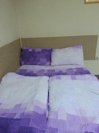 Stark Hostel - Photo4