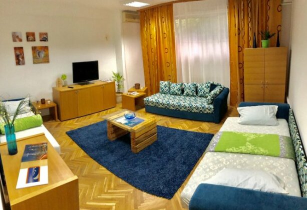 Wood Suites Belgrade - Photo3