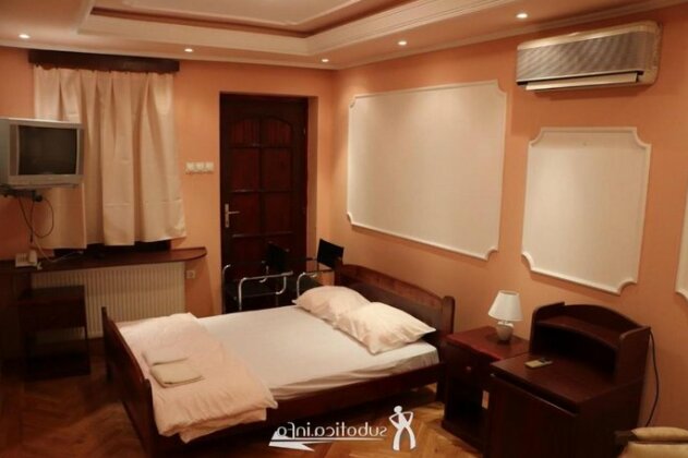 Guest House Carda Horgos - Photo3