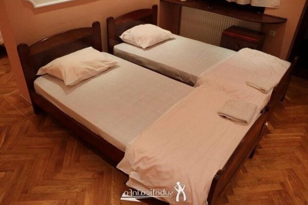 Guest House Carda Horgos - Photo5