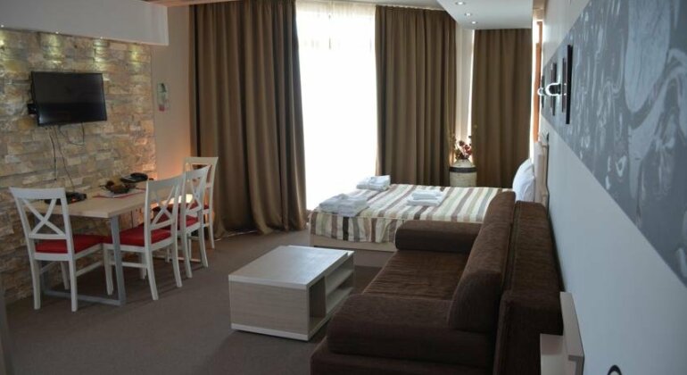 Hotel Milmari Resort - Photo4