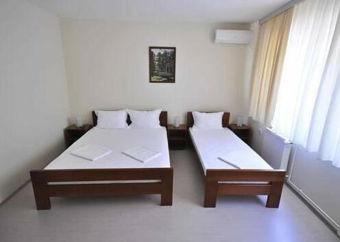 Accommodation Elegance - Photo2