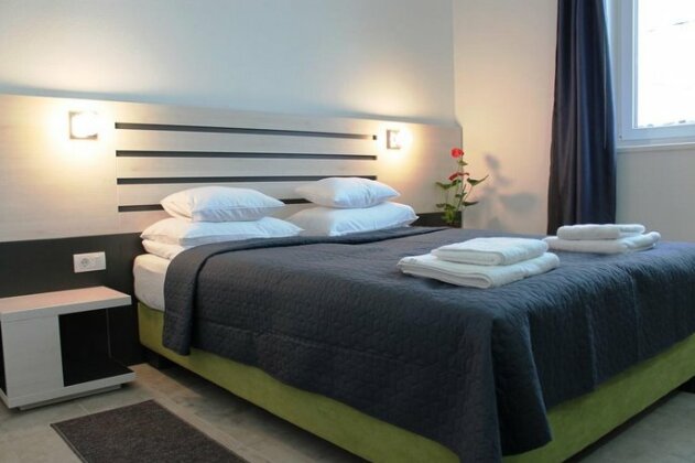 Garni Hotel 11tica DM - Photo3