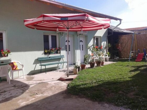 Hostel Zlatna Greda - Photo2