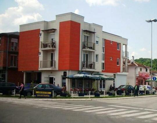 Apartments Banja & Luxury Rooms
