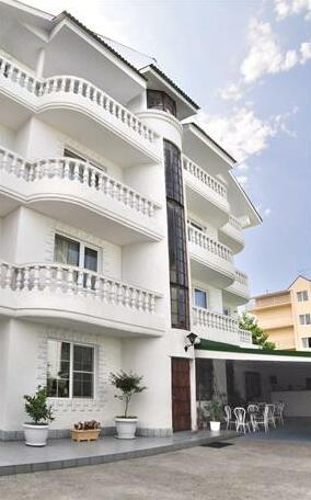 Alexandra Guesthouse - Photo2