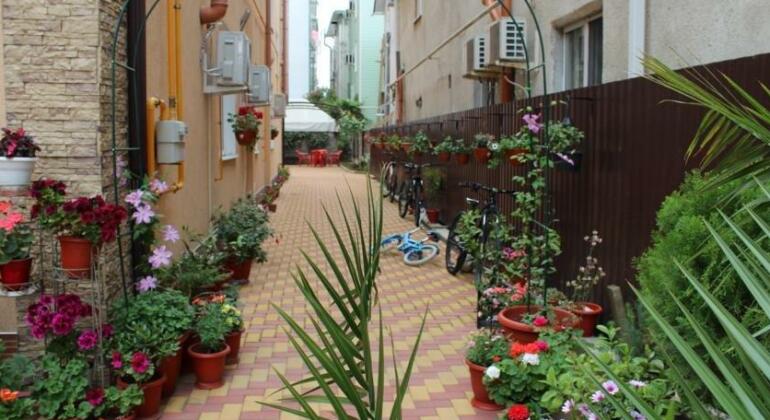 Angelina Guest House - Photo3