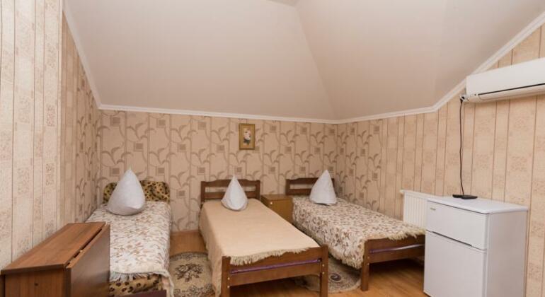 Arina Guest House Adler - Photo2