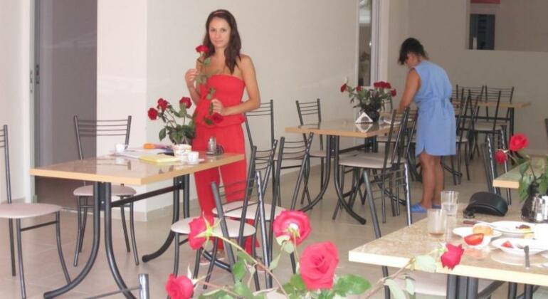 Ellas Hotel - Photo4