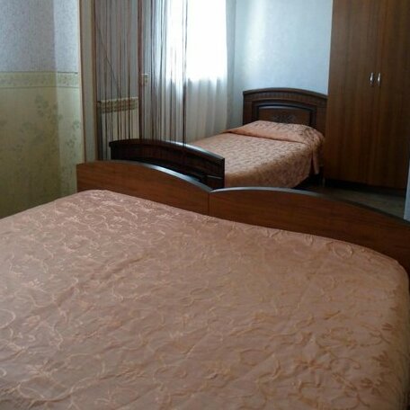 Guest House Arev - Photo2