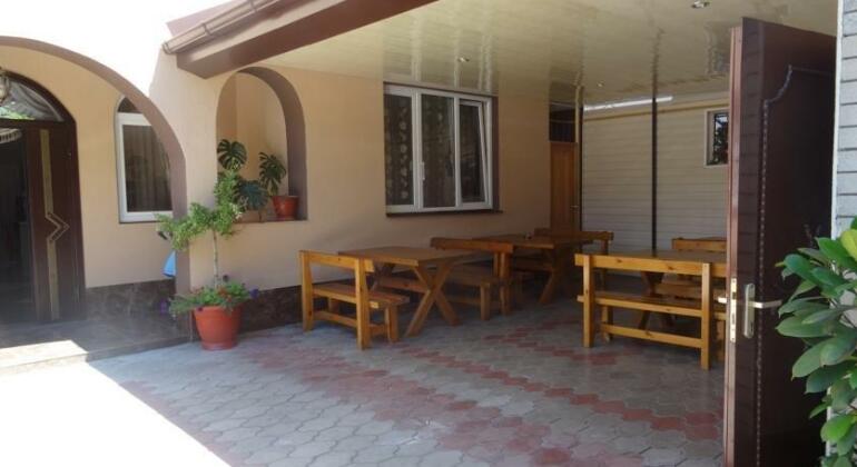 Guest House Lesya - Photo2