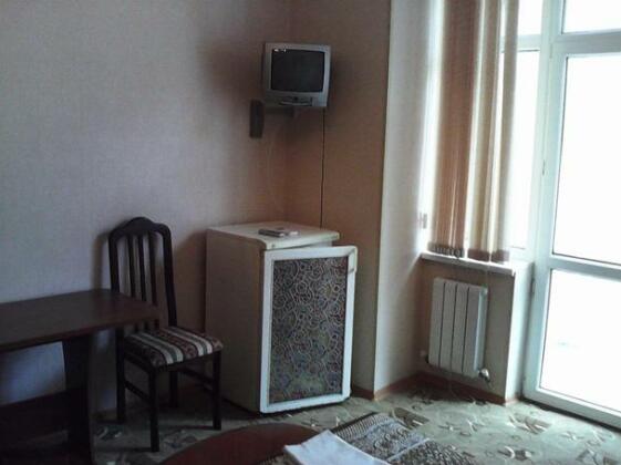 Guest House on Prosvescheniya - Photo3