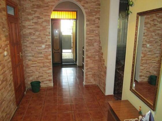 Guest House u Valeriya - Photo2