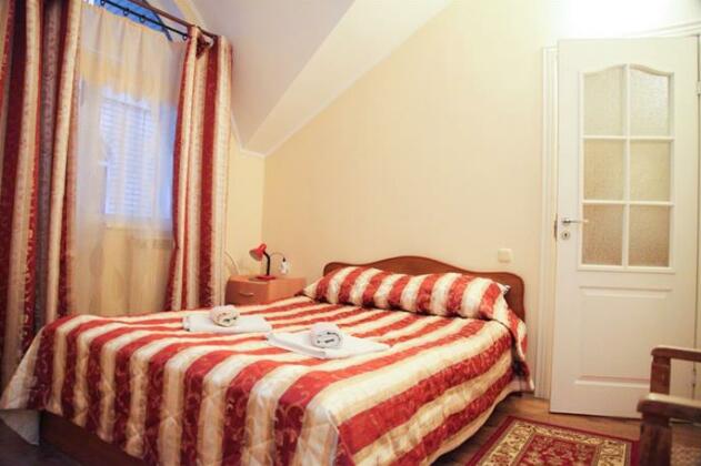 Guesthouse Azalia - Photo5