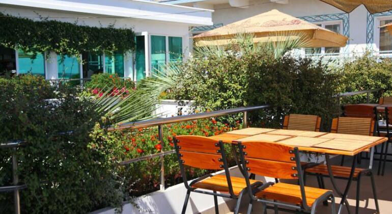Mayak Hotel Adler - Photo3