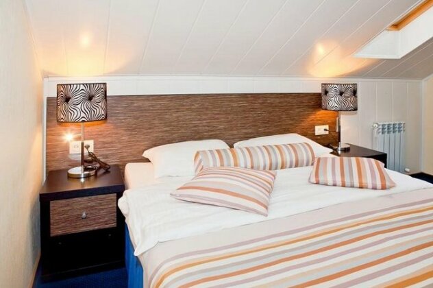 Mini hotel Delphin - Photo4