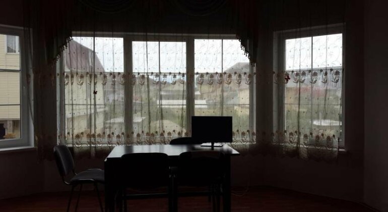 Mini Hotel Mirnyy - Photo3