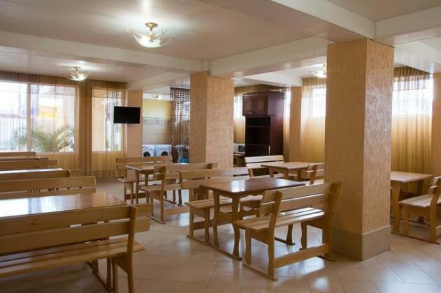 Udacha Plus Guest House - Photo2