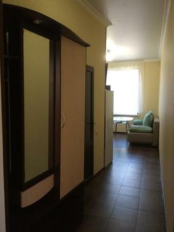 V Gostyakh U Minasa Guest House - Photo3