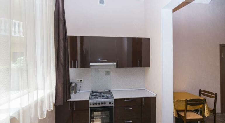 Venice Apartments - Photo2