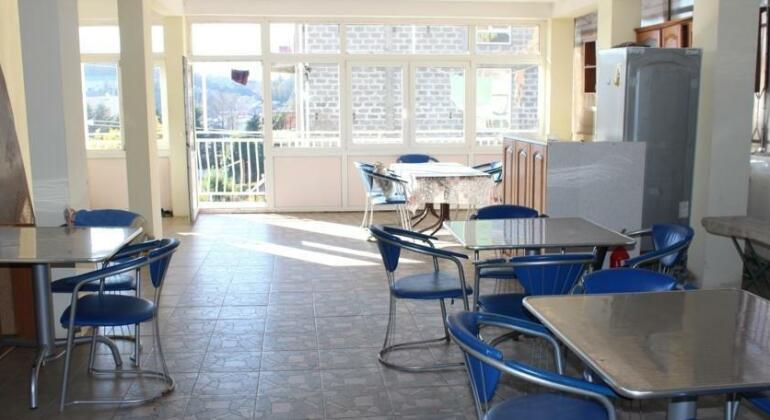 Veranda Plus Guest House - Photo2