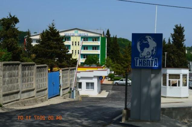 Photo 4