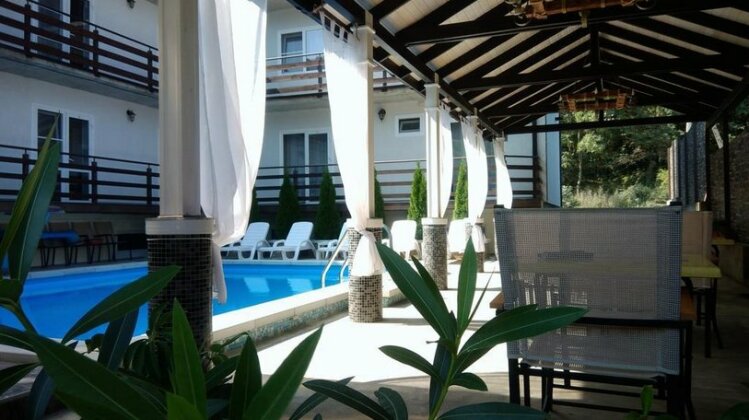Guesthouse Solnechniy - Photo2