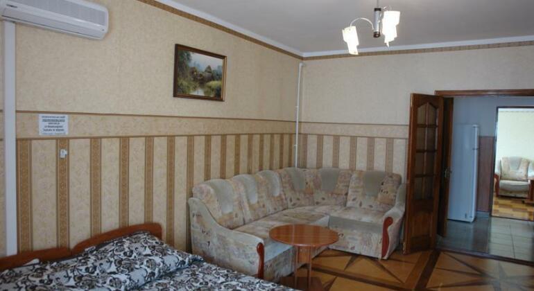 Vek Guest House Anapa - Photo2