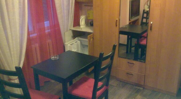 Lomonosov Area Apartments - Photo2