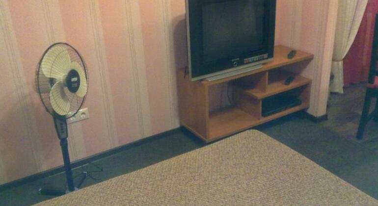 Lomonosov Area Apartments - Photo4