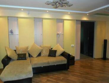On Lomonosova 285k1 Apartments
