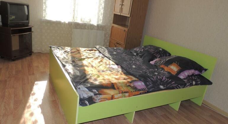 Apartment On Aviatorov 4 - Photo5