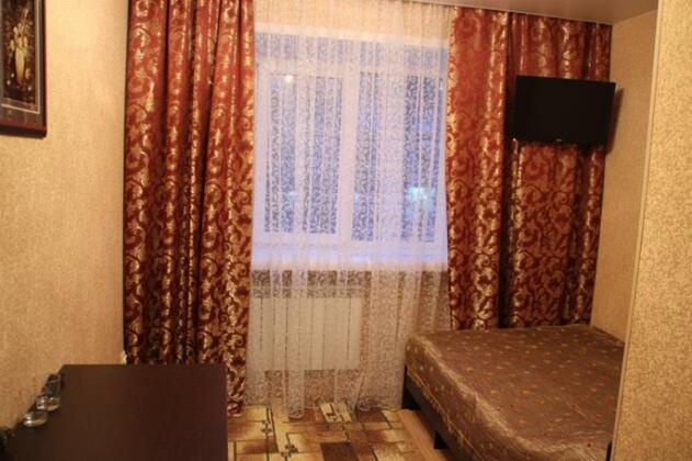 Hotel Lyuks - Photo2