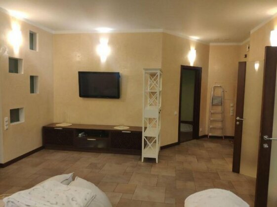 Tolstiy Kwadrat - Photo3