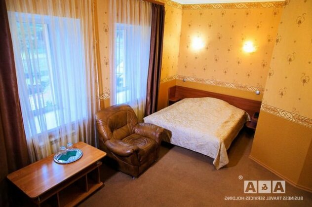 Malahit Mini Hotel Asbest - Photo5