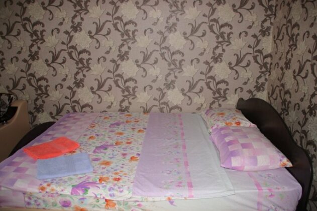  Photo 2
