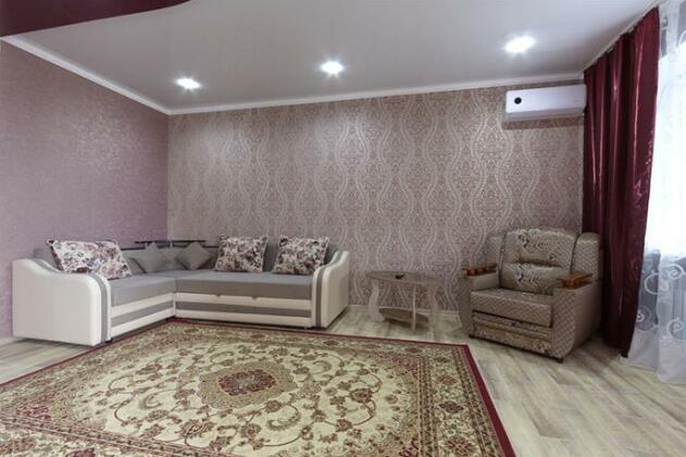 Latyisheva 3K Apartments - Photo2