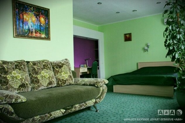 Alexander House - Photo3