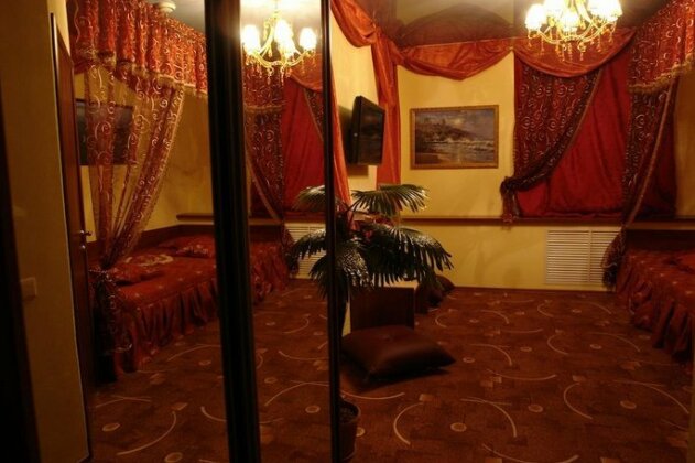 Five Miracles Hotel - Photo2