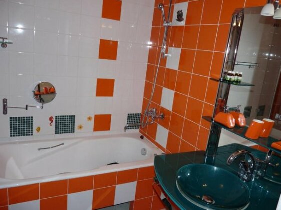 Tikhiy Ugolok Guest House - Photo2