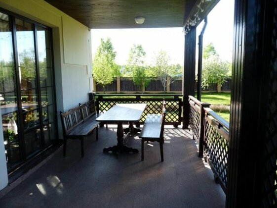 Tikhiy Ugolok Guest House - Photo3