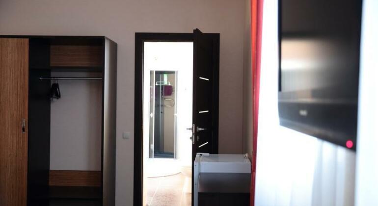 Hotel Deluxe Bugulma - Photo3