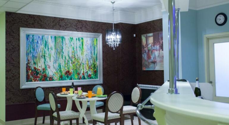 Art Hostel Chelyabinsk - Photo2