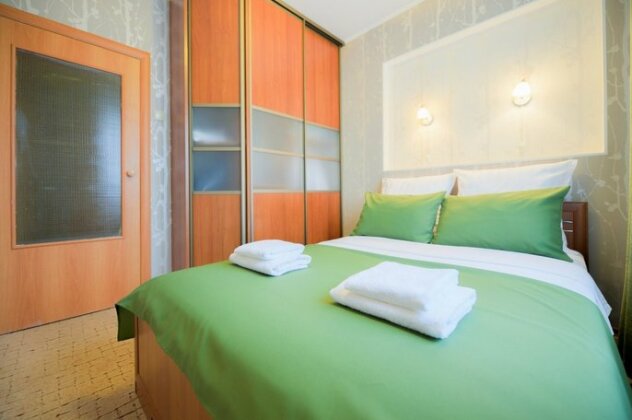 Five Stars Green - Photo2