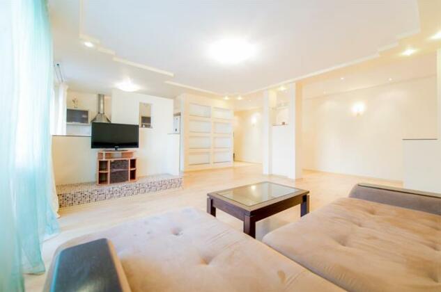 Five Stars Kirova 23a - Photo4