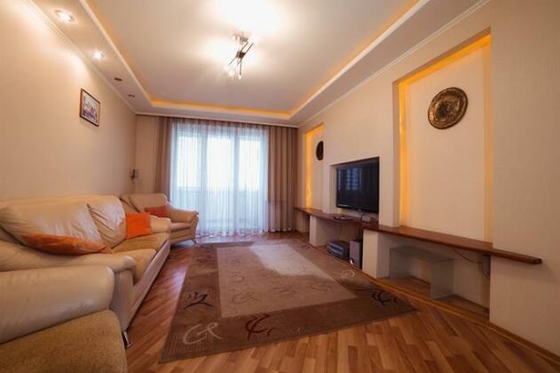 Five Stars on Lenina 68a - Photo3